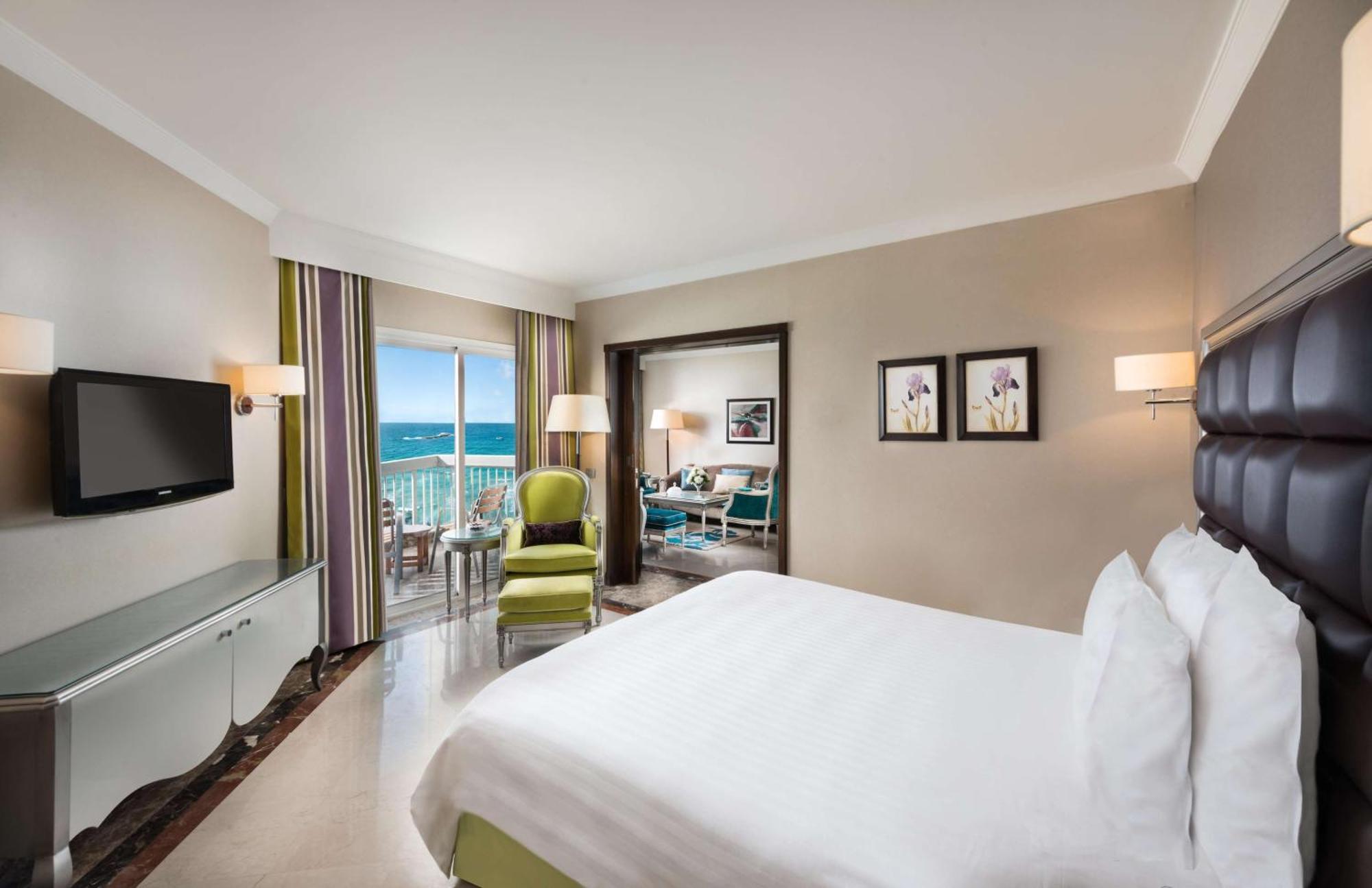 Hilton Alexandria Corniche Hotel Bagian luar foto