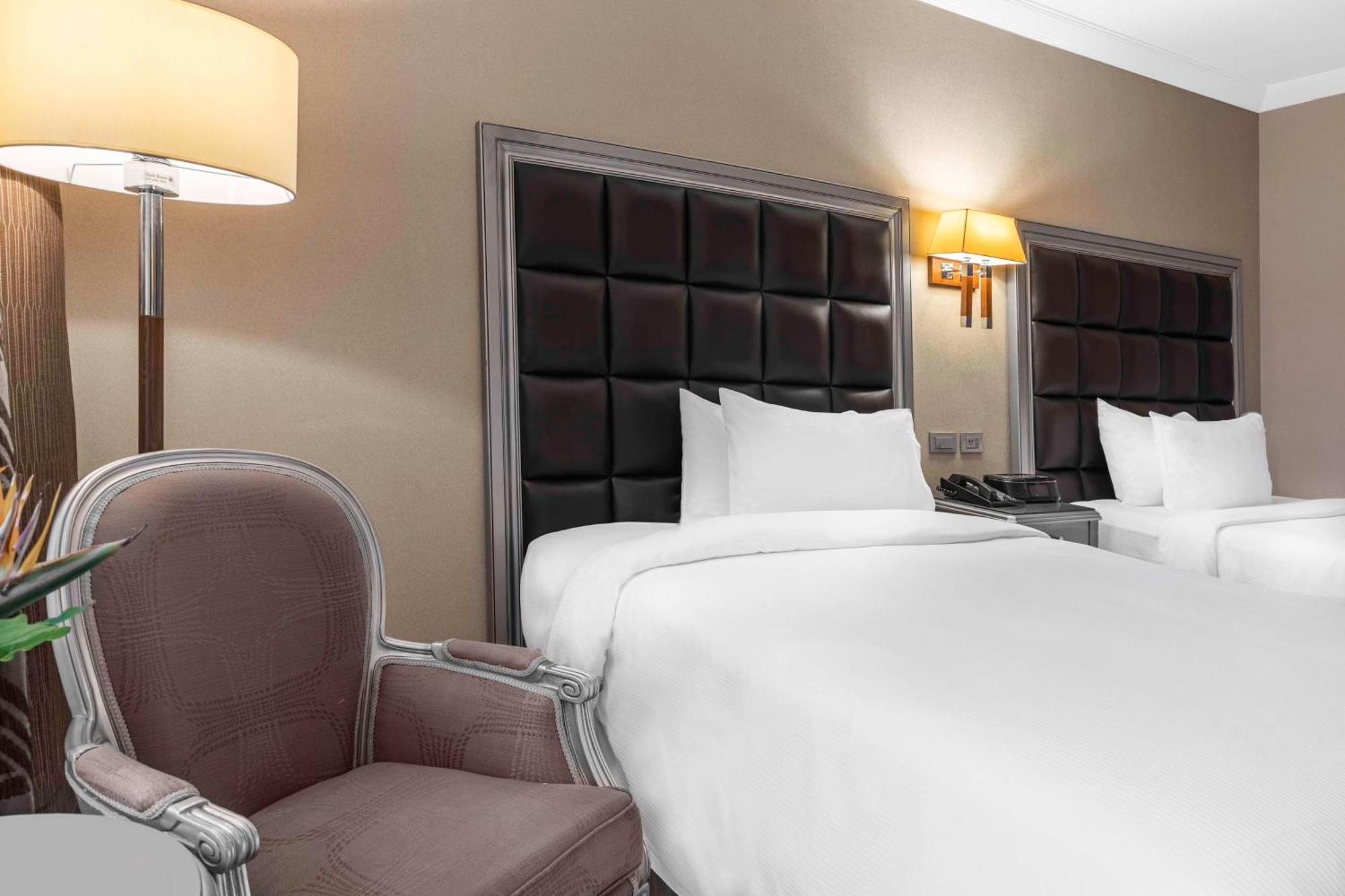 Hilton Alexandria Corniche Hotel Bagian luar foto Deluxe room